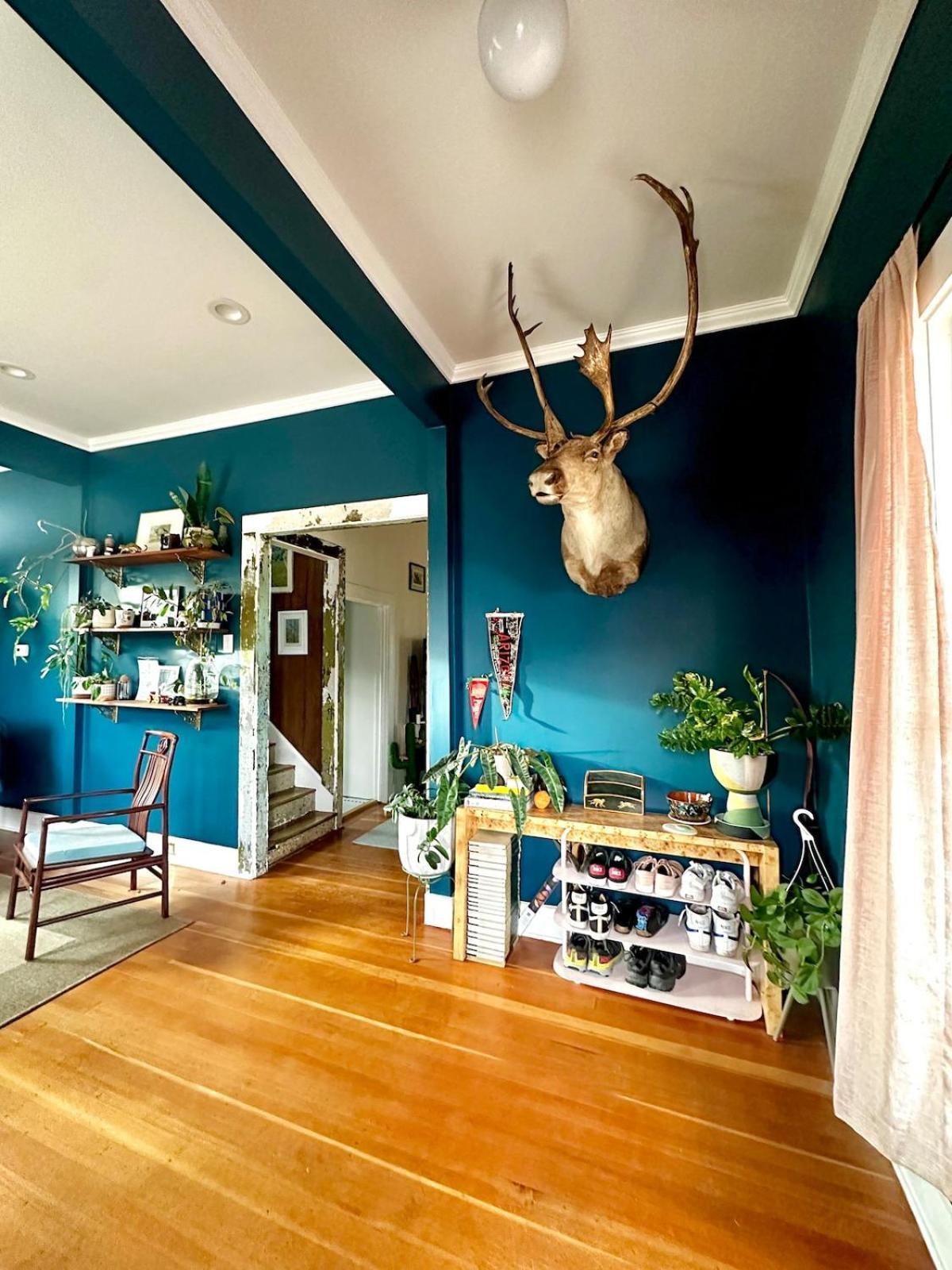 Oasis Downtown- One Of A Kind Historic Holiday home